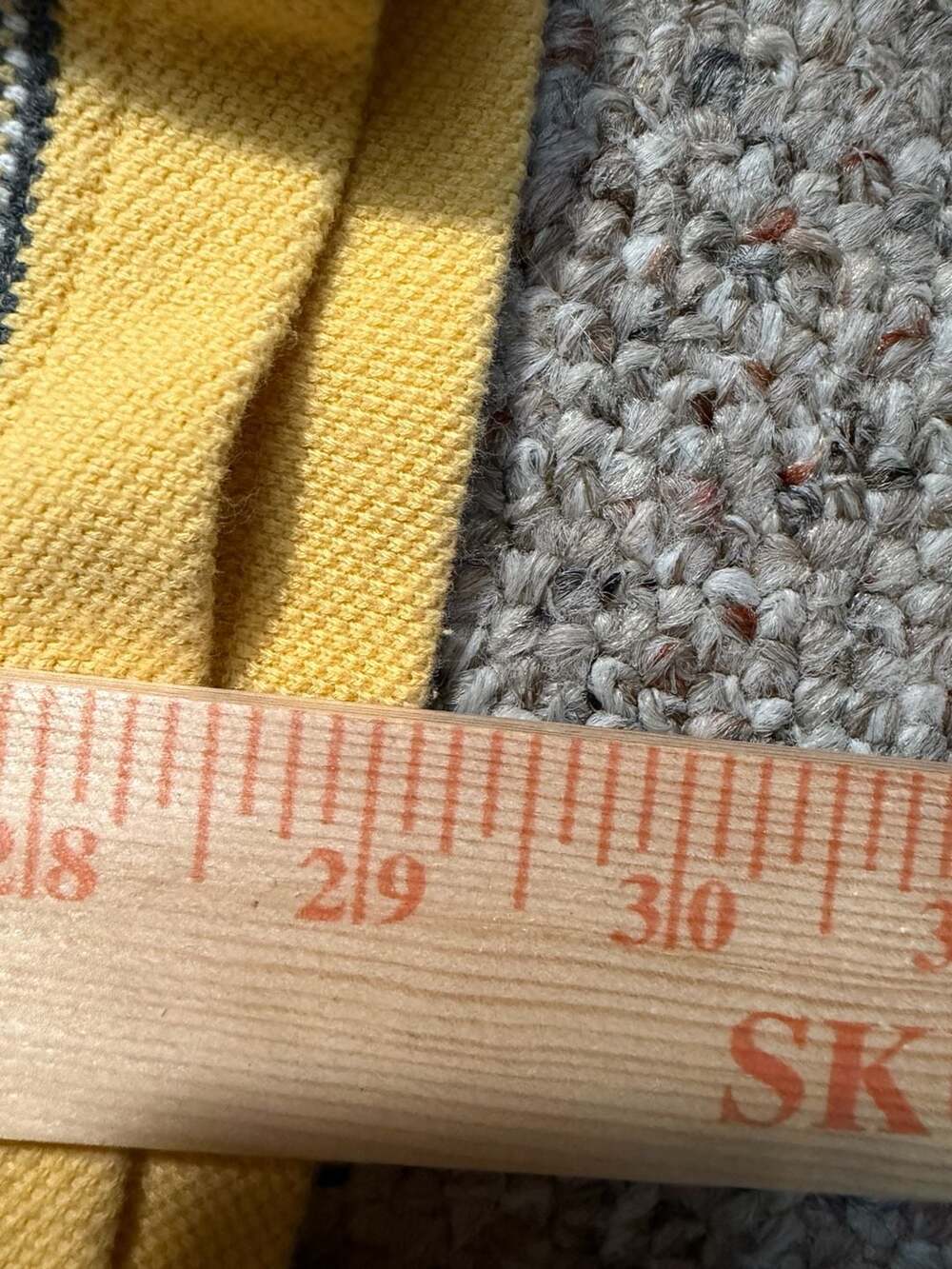 IZOD Jeans Men's XL Yellow and Gray Striped Long Sleeve Polo Sweater - Picture 5 of 6